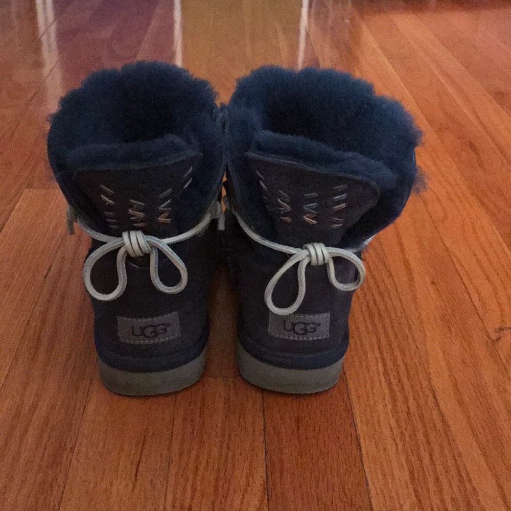 Navy ugg short boot